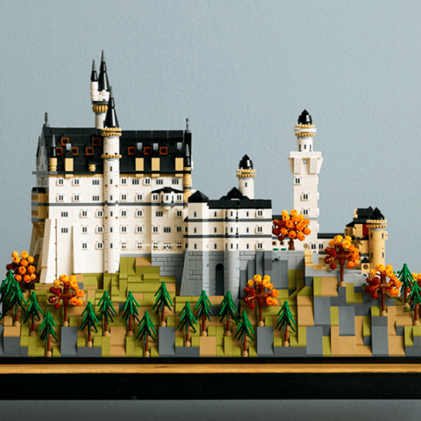Constructor LEGO NEUSCHWANSTEIN CASTLE Clasic/ White photo 3