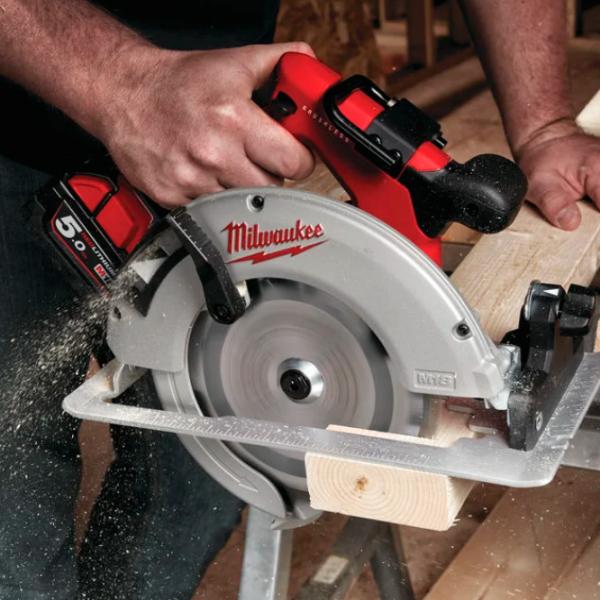 Дисковая пила Milwaukee M18BLCS66-502X 190 мм / Красный photo 5