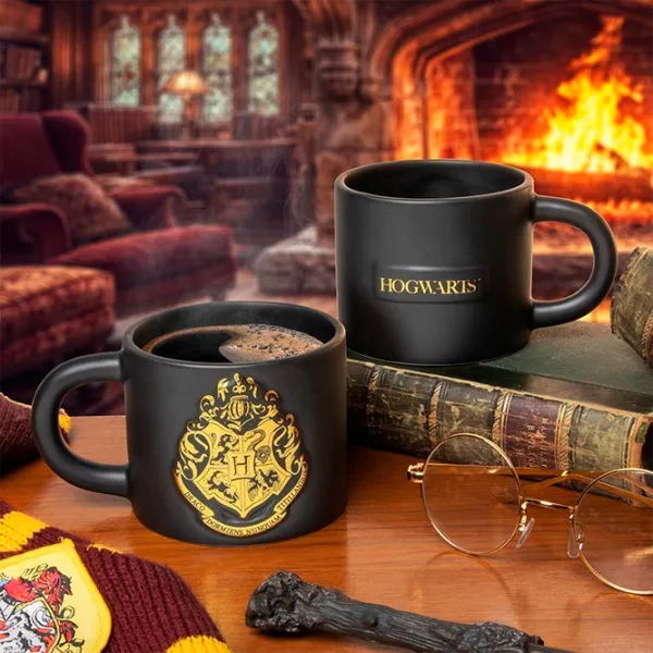 Cană Paladone Harry Potter Hogwarts Crest Embossed Mug 400 ml photo 3
