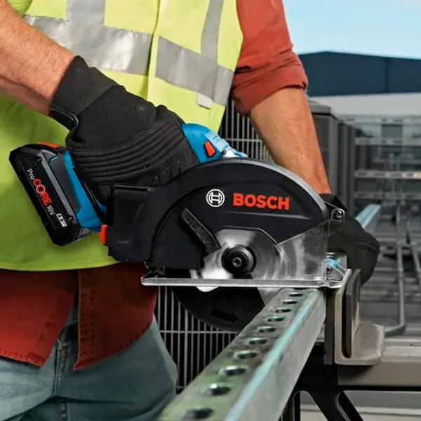 Дисковая пила Bosch GKM 18V-50 136 мм / Синий photo 4