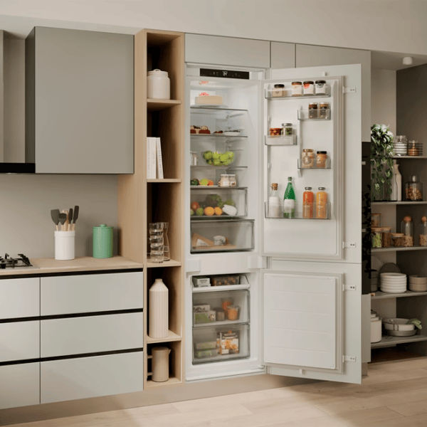 Frigider Candy CNBQT3519EW cu congelator jos 284 l / 193.5 cm / White photo 11
