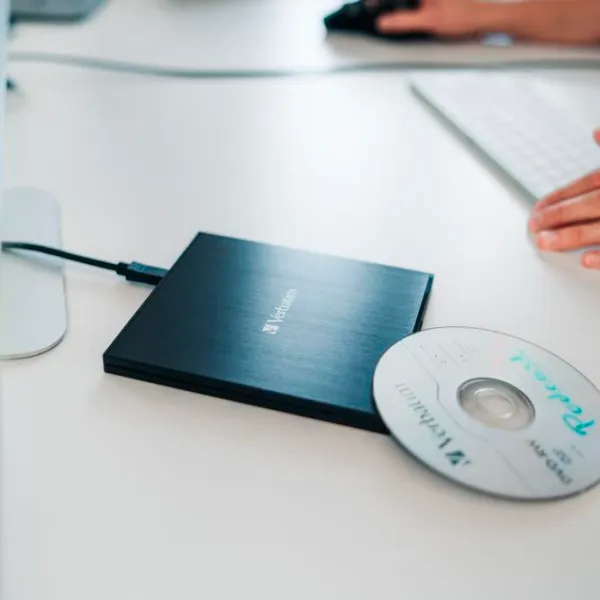 Оптический привод Verbatim External Slimline USB 2.0 / Черный photo 6