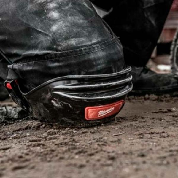 Genunchiere Milwaukee 4932478136 Black / Cauciuc photo 2