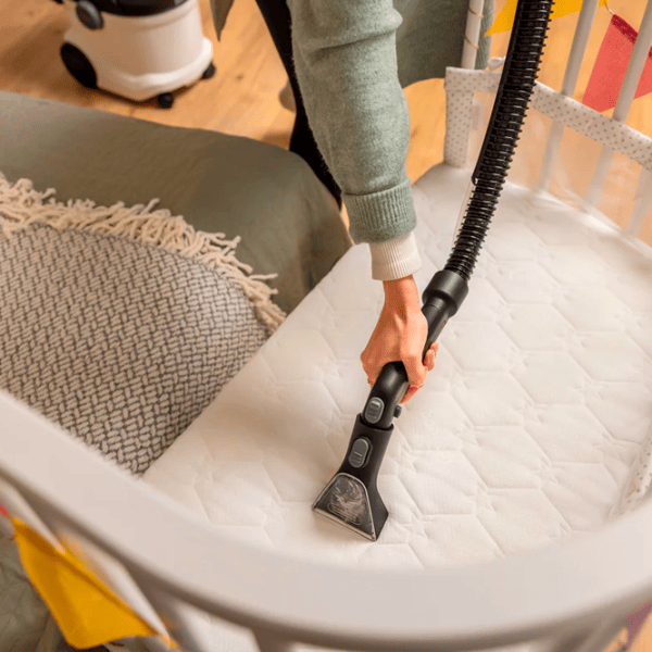 Aspirator cu spălare KARCHER SE6 Signature Line 1000 W / Black White photo 5