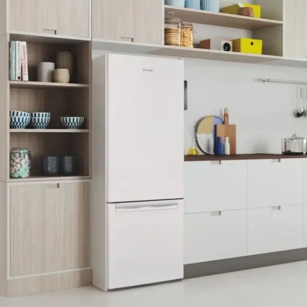 Холодильник Indesit LI6 S2E W с нижней морозильной камерой 272 л / 158.8 cm / Белый photo 3