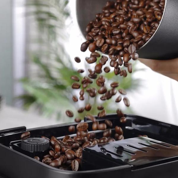 Кофемашина DeLonghi Magnifica Evo Next Автоматическая / 1.8 л / Черный photo 5