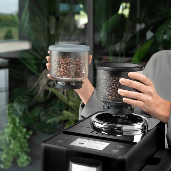 Aparat de cafea DeLonghi Rivelia Automată / 1.4 l / Black photo 9