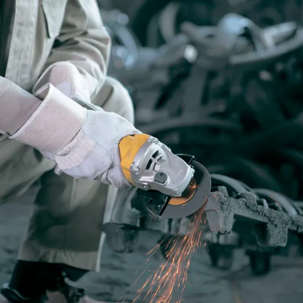 Шлифовальная машина Stanley STGS9125 Угловая / 900 Вт / Желтый photo 2