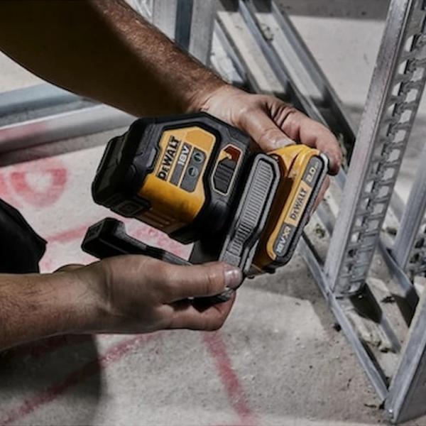 Лазерный нивелир Dewalt DCLE34021N-XJ Линейный / Аккумулятор photo 8