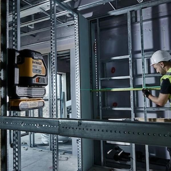 Лазерный нивелир Dewalt DCLE34021N-XJ Линейный / Аккумулятор photo 9