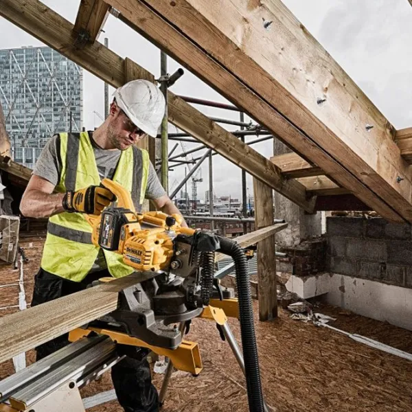 Fierăstrău pentru tăieri înclinate Dewalt DCS777N 216 mm / Yellow photo 8
