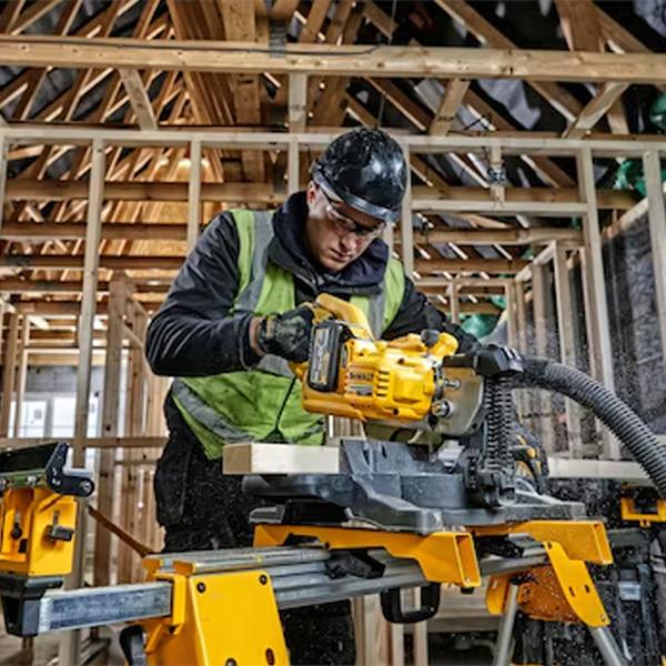 Fierăstrău pentru tăieri înclinate Dewalt DCS777T2 216 mm / Yellow photo 7