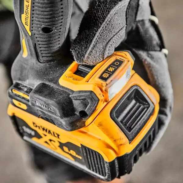 Дрель-шуруповерт Dewalt DCD805H2T-QW 2000 об/мин photo 7