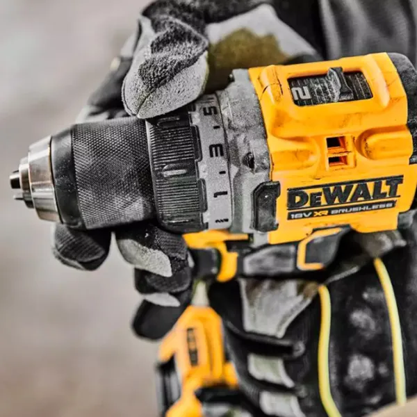 Mașină de găurit și înșurubat Dewalt DCD805NT-XJ 2000 rot/min photo 6