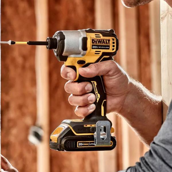 Дрель-шуруповерт Dewalt DCF840N 2800 об/мин photo 5