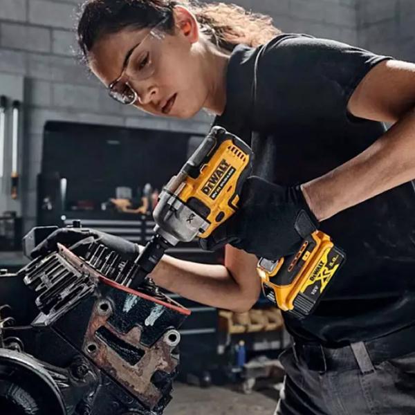 Шуруповерт Dewalt DCF892N-XJ 2000 об/мин photo 4