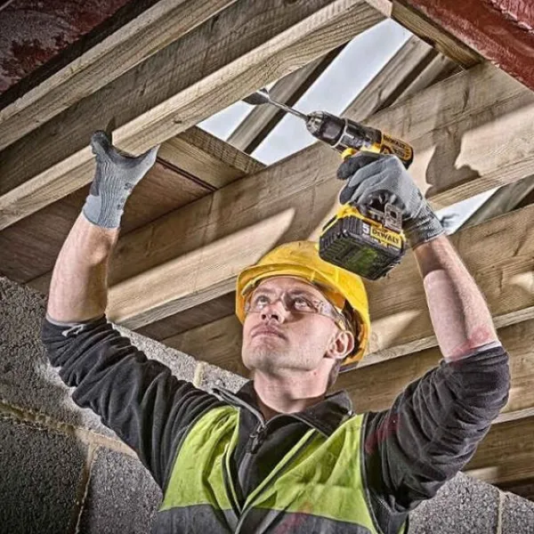 Дрель-шуруповерт Dewalt DCD791N 2000 об/мин photo 3
