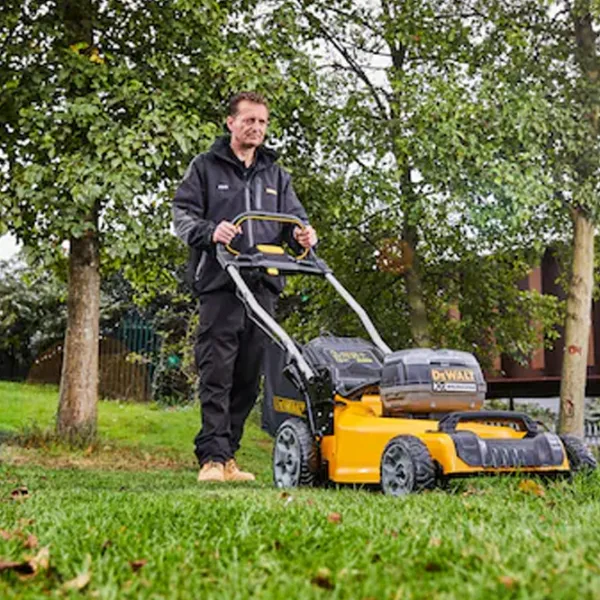 Mașină de tuns iarbă Cu acumulator Dewalt DCMW564P2 Manual photo 8