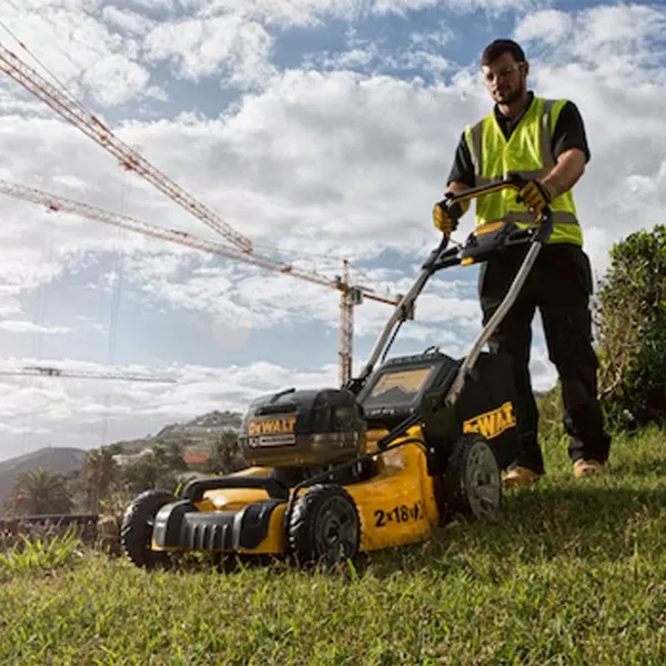 Mașină de tuns iarbă Cu acumulator Dewalt DCMW564P2 Manual photo 12