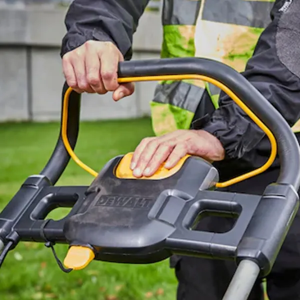 Mașină de tuns iarbă Cu acumulator Dewalt DCMW564P2 Manual photo 16