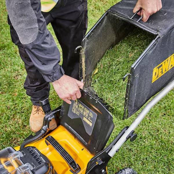 Mașină de tuns iarbă Cu acumulator Dewalt DCMW564P2 Manual photo 17