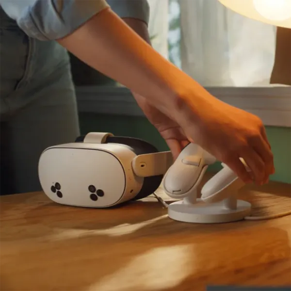 Staţie de încărcare ochelari VR şi controlere Meta Compact Charging Dock Meta Quest 3S / White photo 5