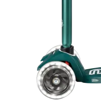 Trotinetă pentru copii cu trei roți Micro Maxi Deluxe ECO LED (MMD170) 50 kg/ Green photo 5