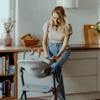 Набор стульчик для кормления + шезлонг-качели KinderKraft Calmee + Livy (KHLICA00WOD0000) / 6 месяцев / Серый photo 11