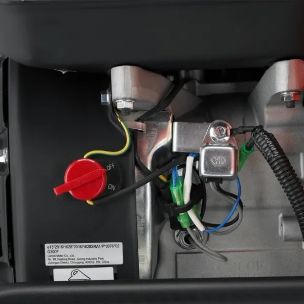 Aparat de mărunţit pentru crengi Yato YT86150 104 dB / 4800 W photo 4