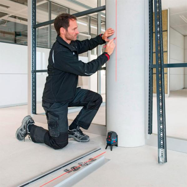 Лазерный нивелир Bosch GCL2-50 Линейный / Аккумулятор photo 3