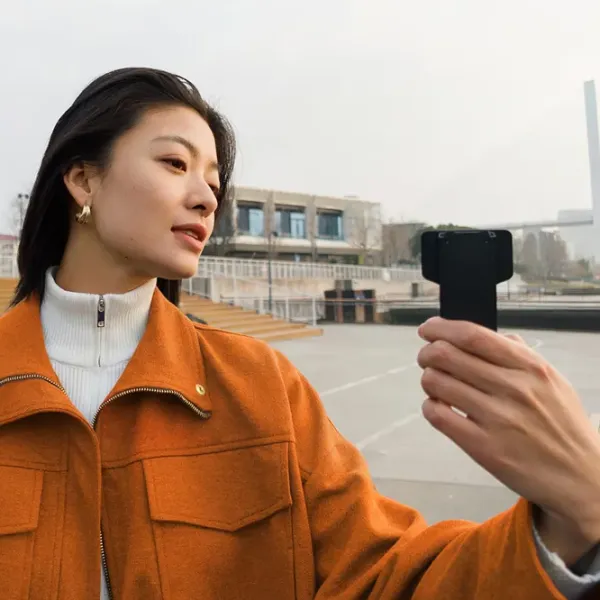 Cameră action Insta360 Luna Ultra Standard Bundle 50 MP / 1500 mAh / Cosmic Black photo 10