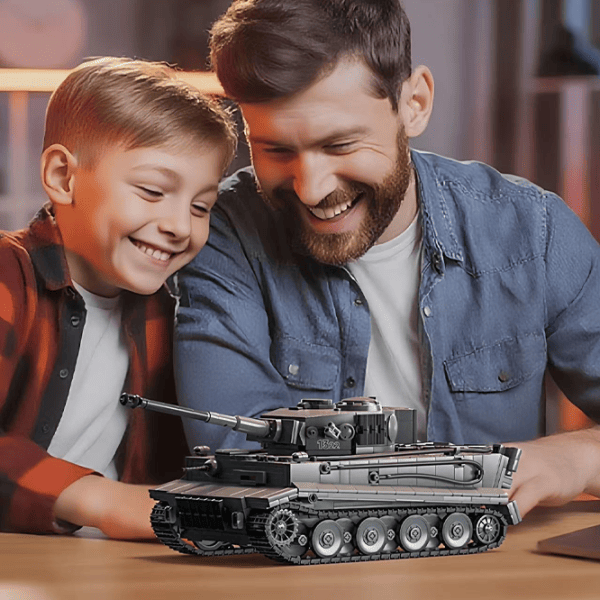 Constructor HD Toys R20/29 Tanc/ Black photo 3