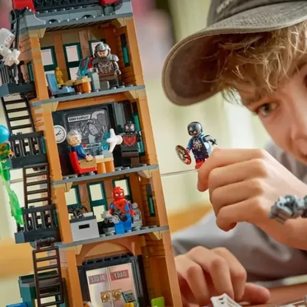 Constructor LEGO Spider-Man Vs. Mysterio: The Daily Bugle Clasic/ Multicolor photo 6