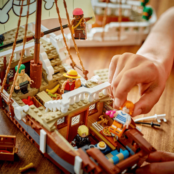 Constructor LEGO The Going Merry Pirate Ship Scenă din film/ Brown photo 6