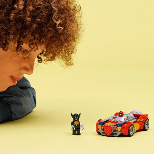 Constructor LEGO Spider-Man Car VS. Venomized Wolverine Mașină/ Red photo 6