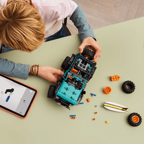 Constructor LEGO JEEP Wrangler Rubicon Mașină/ Aquamarin photo 6