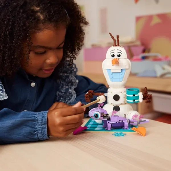 Constructor LEGO Olaf and Bruni’s Picnic Fun Personaj de film/ White photo 7