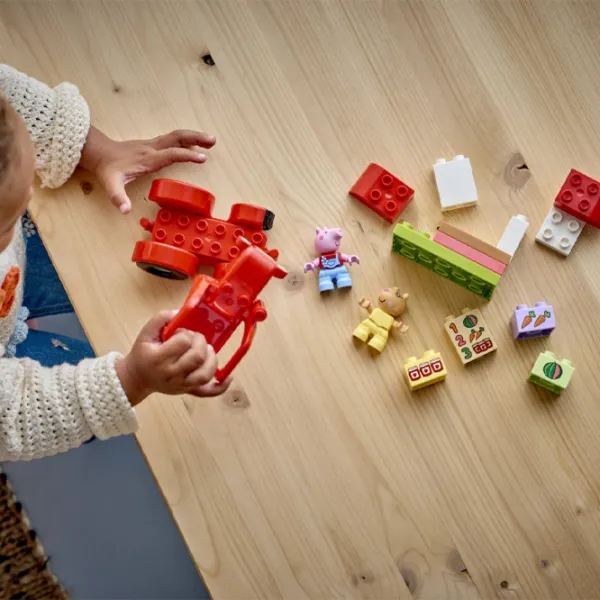 Constructor LEGO Tractor And Market Clasic/ Multicolor photo 3