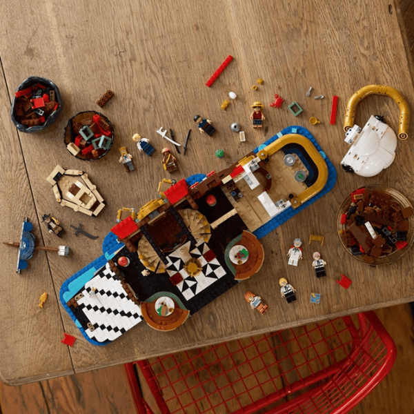 Constructor LEGO The Baratie Floating Restaurant Clasic/ Brown photo 3