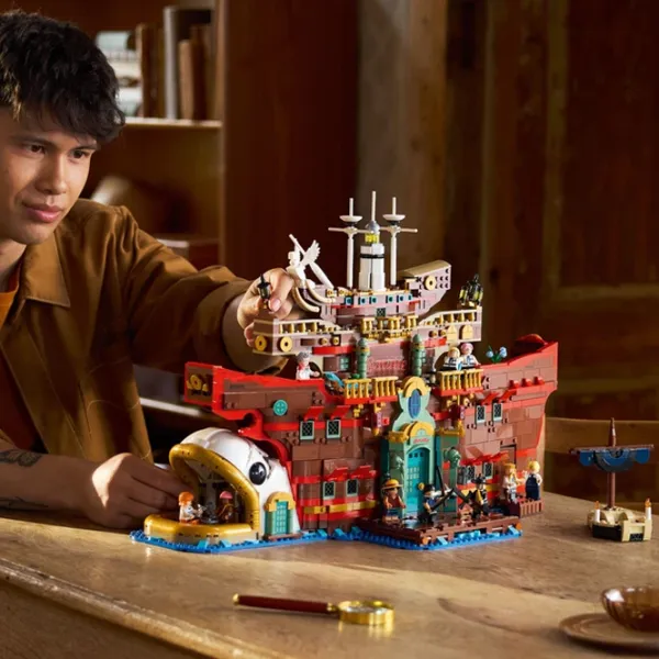 Constructor LEGO The Baratie Floating Restaurant Clasic/ Brown photo 4