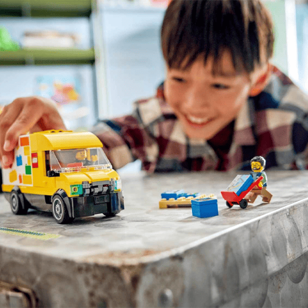 Constructor LEGO The Van Transport/ Yellow photo 3