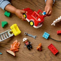 Constructor LEGO Fire Engine with House and Firefighter Pompieri/ Red photo 5