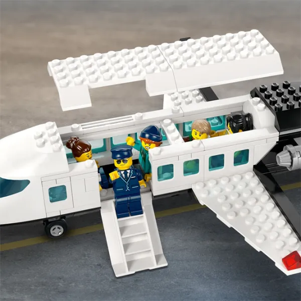 Конструктор LEGO Airport with Airplane Самолёт/ Синий photo 7