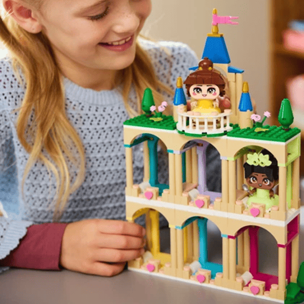 Constructor LEGO Mini Belle & Tiana with Castle Lacăt/ Beige photo 7