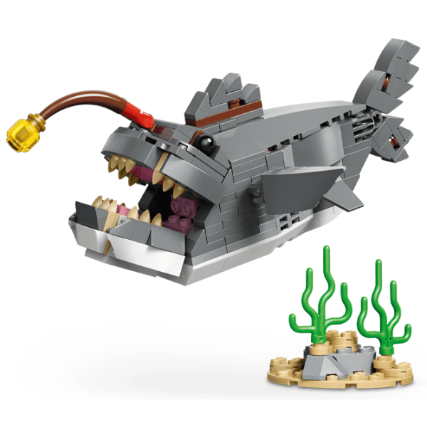 Конструктор LEGO Fierce Shark With A Treasure Chest Животные/ Серый photo 3