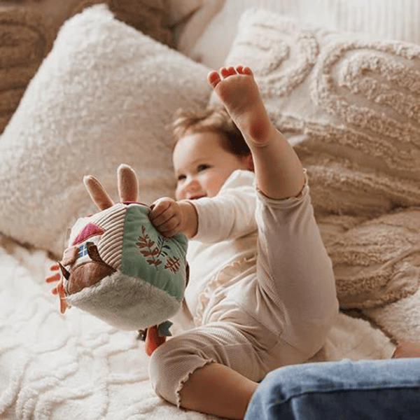 Мягкая игрушка BabyOno Sensory Cube Rabbit Karo 1683 0+ / Разноцветный photo 3