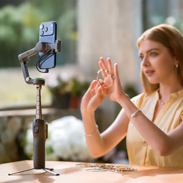 Stabilizator DJI Osmo Mobile 8P Creator Combo Wi-Fi / Black photo 11