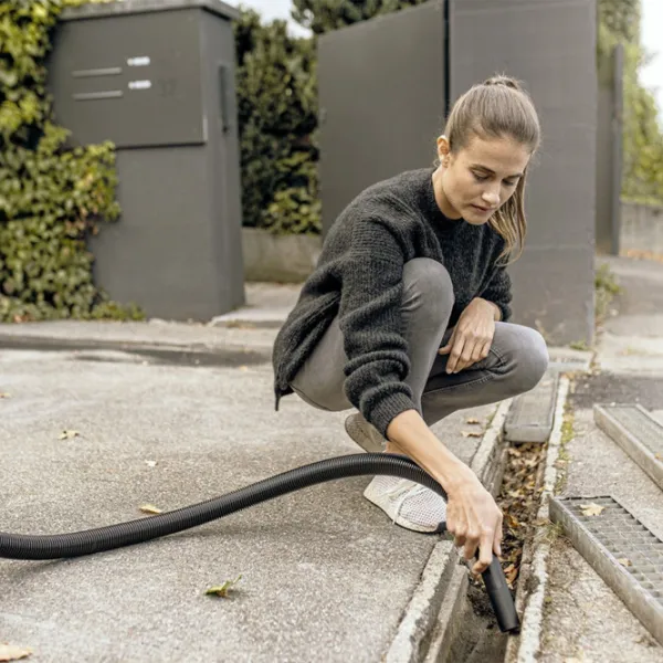 Промышленный пылесос KARCHER WD 2 Plus V-12/4/18 + щетка WD 1000 Вт / Желтый photo 4